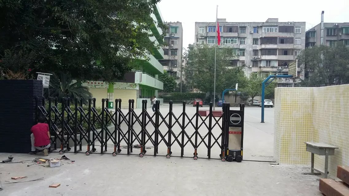 益阳赫山区益阳赫山区深圳市伸缩门